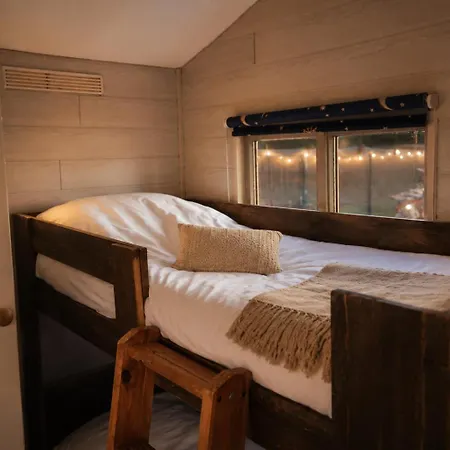 アパート Tiny House Met Coldtub 4pers The Firefly *