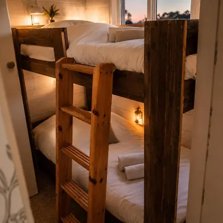 Tiny House Met Coldtub 4pers The Firefly アパート *